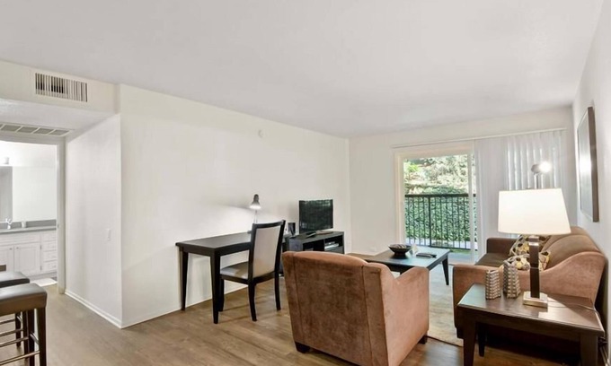 Bloomington Apartment | 2BR in Bloomington | Spacious | Pet-Friendly