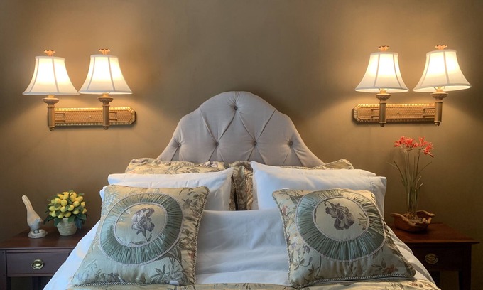 Greenville House | 2BR Luxurious Suite monthly rental in the Center of Greenville