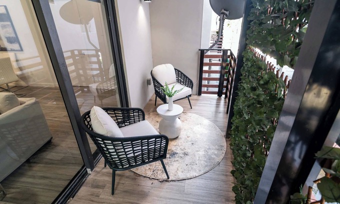 Coconut Grove Condo | 2BR Miami Condo - Near Marina & Attractions