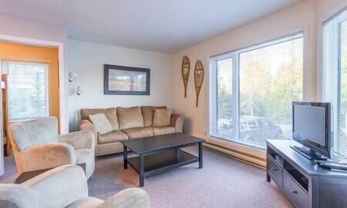 East Kootenay Condo | 2BR Mountainside Condo/Ski-In/Corner Unit