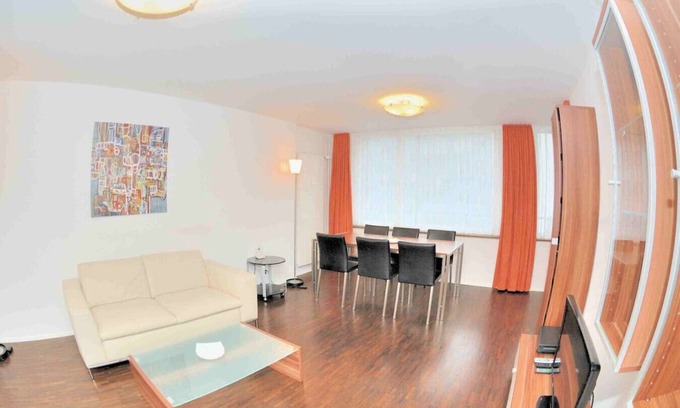 Seefeld Apartment | 2BR near lake (Flower 23)