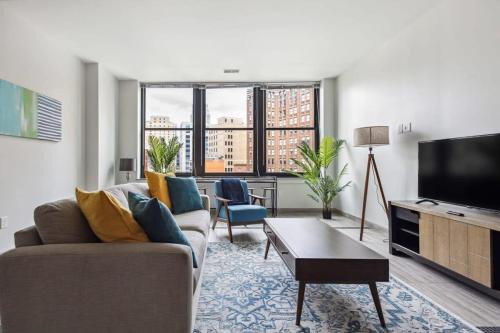 Downtown Detroit Apartment | 2BR Premium Downtown Suite