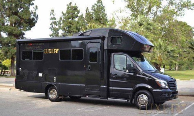 Chatsworth House | 2BR/sleeps6 - Los Angeles