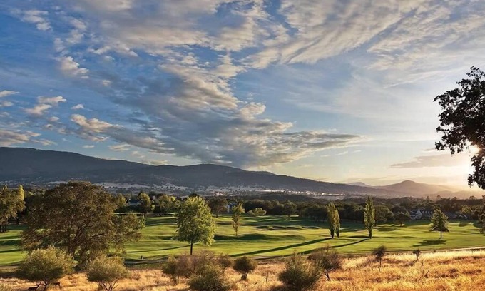 Angels Camp Condo | 2br Unit Family Vacation-Outdoor Fun & Golf!