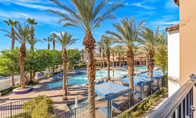 La Quinta Condo | 2BR Villa By Main Pool And Clubhouse @ Legacy Villas #065308