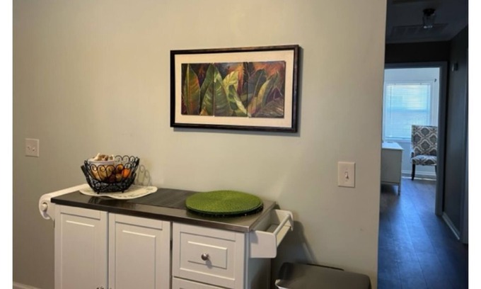 Bluffton House | 2brm 2bath Brick Bungalow 1450 sqft 15 mins to beach, walk to parks, restaurants