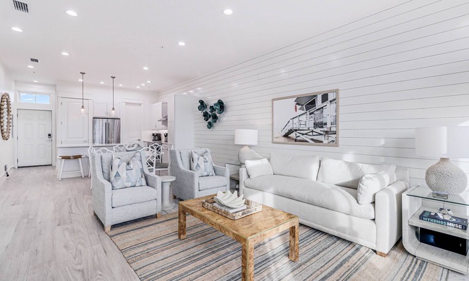 Cinnamon Shore Condo | 2nd-Fl, Pet-Friendly Condo@Cinnamon Shore w/Resort-Like Pools & Amenities!