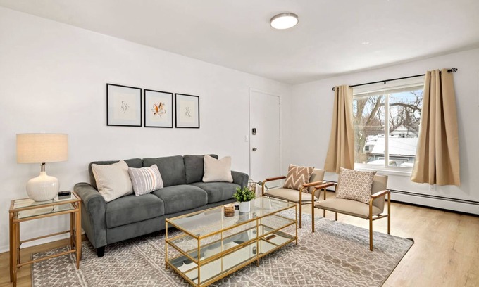 Mount Clemens Apartment | 2nd Floor, Corner unit ft. King Bed + Workspace