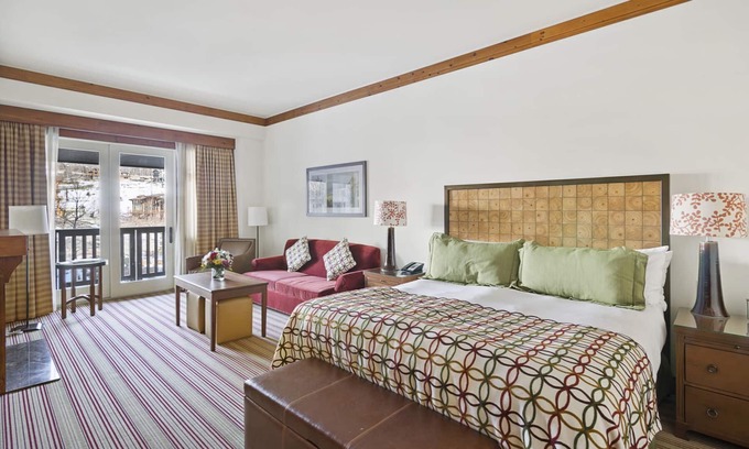 Stowe Area Apartment | 2nd Floor Studio in The Lodge at Spruce Peak
