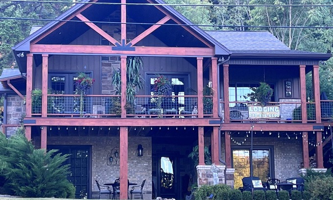 Kuttawa Apartment | 2of2 Bedroom Suites Overlooking Lake Barkley Old Kuttawa w/golf cart