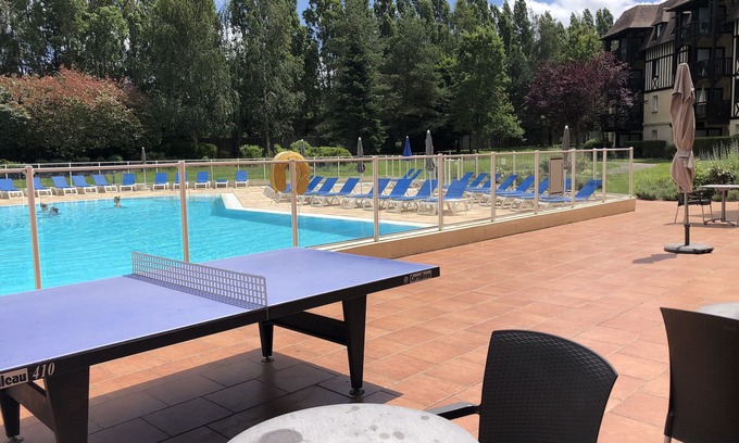Deauville Apartment | 2p-Deauville - Res. P & V Golf Barriere- Close to sea and golf. Unlimited Wifi