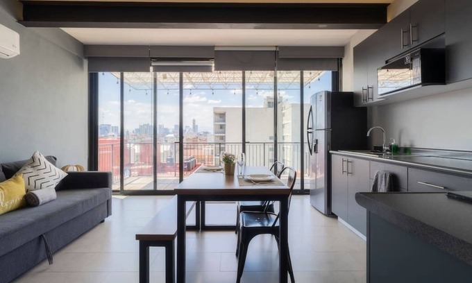 Venustiano Carranza Condo | 2Ph Large 2Brm 3 bath AC private terrace apt