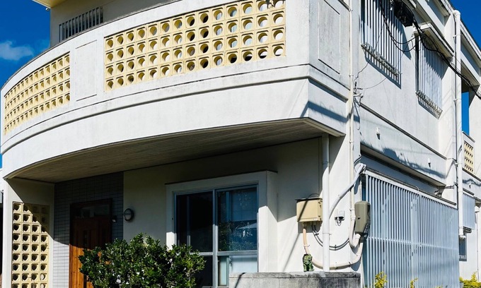 Ada House | 2storey accommodation with plenty of sunlight Wi/Kunigami-gun Okinawa