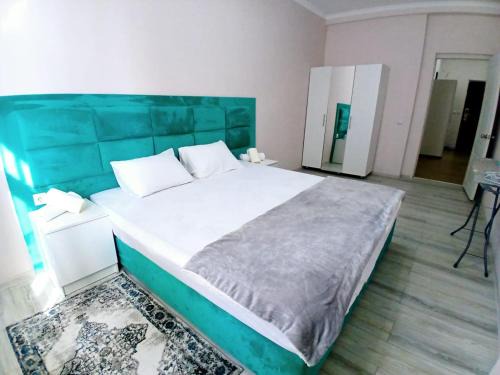 Aktau Apartment | 3-х комнатные апартаменты в ЖК ТРИ КОРОНЫ