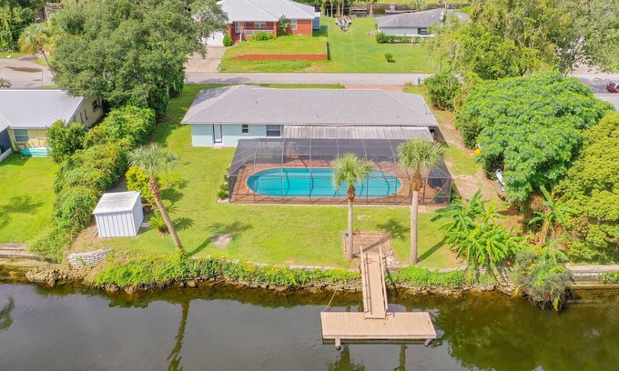 Indian Waters House | 3/2 HEATED POOL HOME ON DEEP WATER CANAL
