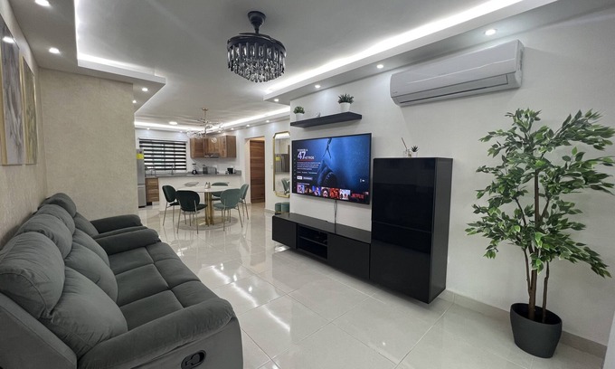 Santo Domingo Oeste Apartment | 3.5 BR⭐️WIFI ⭐️NETFLIX⭐️10Min US EMBASSY📍SD 🇩🇴