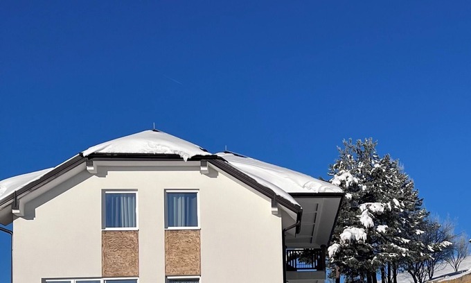 Zlatibor House | 3 apartments, located at the same floor. 4-bedroom house close to Uvac meanders.