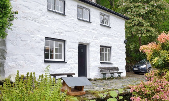 Beddgelert Cottage | 3 bedroom accommodation in Beddgelert near Porthmadog