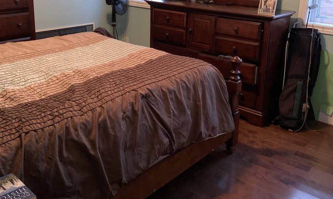 Inverness House | 3 Bdr. 1 level lovely executive style. 3 queen beds