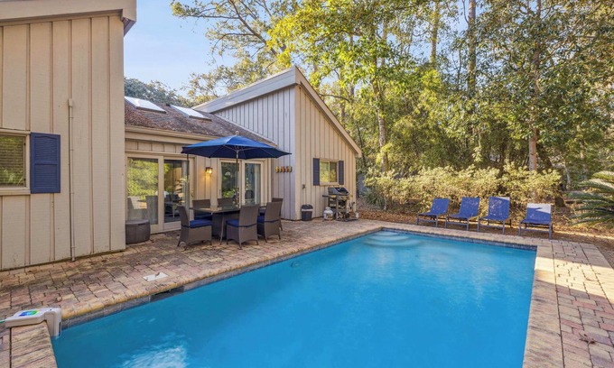 Lawton Woods House | 3 BDR Stay for 8 Near Beach, Shops, & Golf Course!