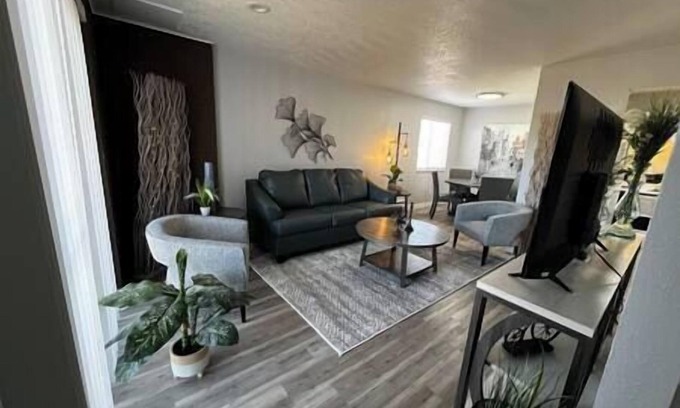 Grand Junction Condo | 3 BdRm Condo - NEW Therapy SPA