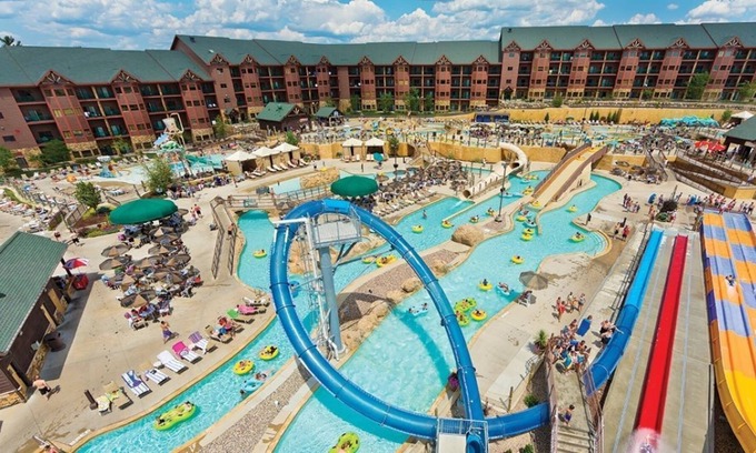 Lake Delton Condo | 3 BDRM Condo Wyndham Glacier Canyon w/waterpark passes 7/30-8/4 & 8/6-8/11