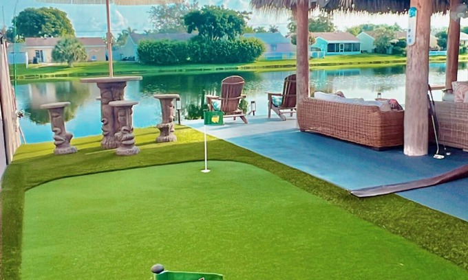 Whisper Walk House | 3 BDRM LAKE HOUSE OF BOCA RATON HEATED POOL TIKI HUT AND GOLFING PUTTING GREEN