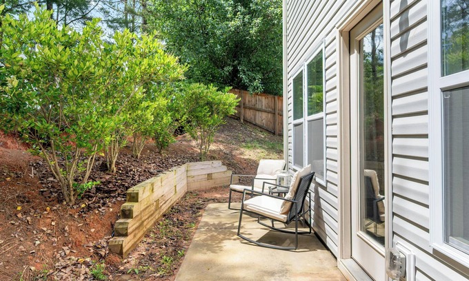 Fort Mill House | 3 bed 2.5 bath Townhome with private patio.
