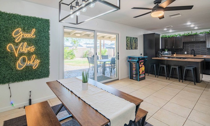 Papago Parkway House | 3-Bed 2-Bath Desert Oasis in Scottsdale