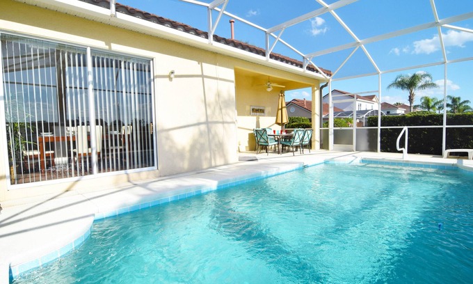 Tuscan Hills House | 3 bed/2 bath home, large private pool, fun games room, 8 miles to Disney World!
