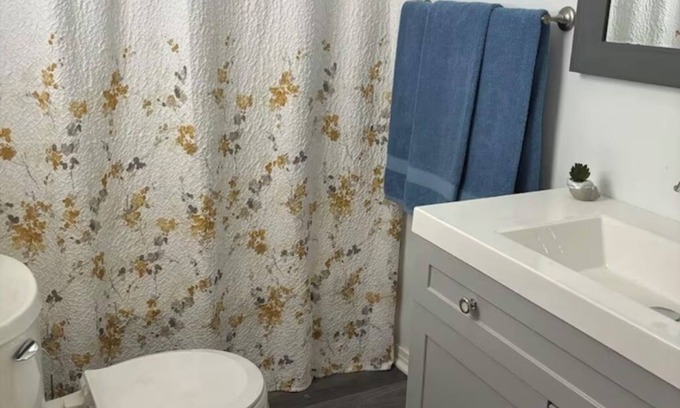 Stillwater House | 3 bed, 2 bath house, with off street parking within walking distance to OSU!