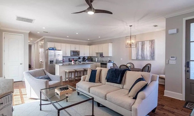 Oxford Condo | 3 bed/3.5 bath condo perfect for the whole family