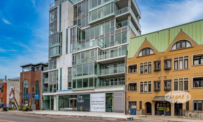 Midtown Toronto Condo | 3 bed 3 bath Condo, Central Toronto