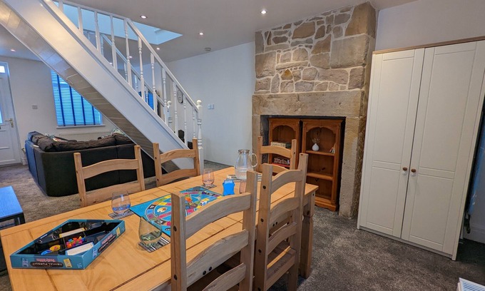 Lancaster House | 3 Bed City Home | South Facing Patio | 4-5 Beds