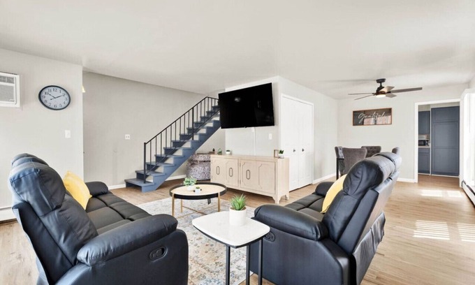 Sterling Heights Apartment | 3 bed Comfort at Sterling Heights