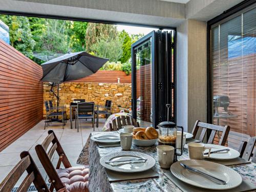 Montacute House | 3 Bed in Montacute 92227