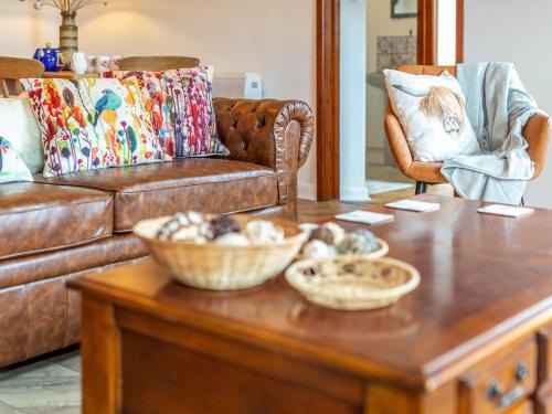 Umberleigh House | 3 Bed in South Molton 78305