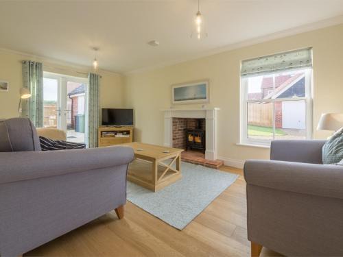 Wells-next-the-Sea House | 3 Bed in Wells-next-the-Sea KT091