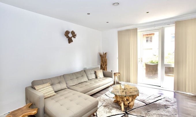 Newham House | 3 Bed Luxury House Beckton London
