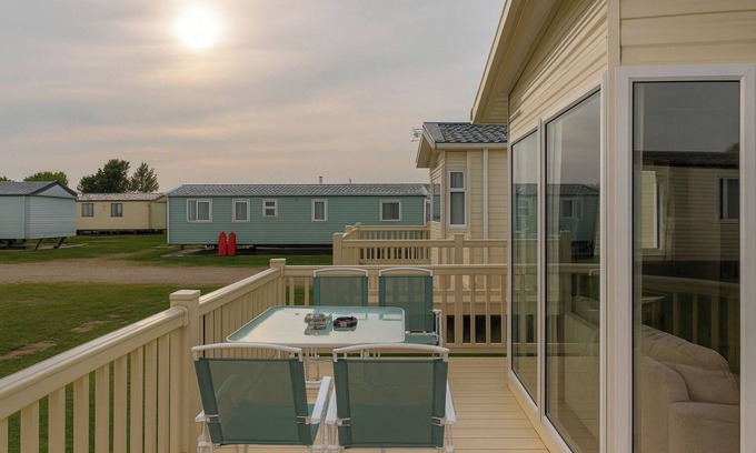Ingoldmells Cabin | 3 Bed-Sleeps 8-Free Parking-10 Min to Beach