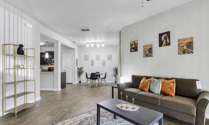 Ocoee Apartment | 3 Bed Stylish Oasis+Fast WiFi+Pool+Gym