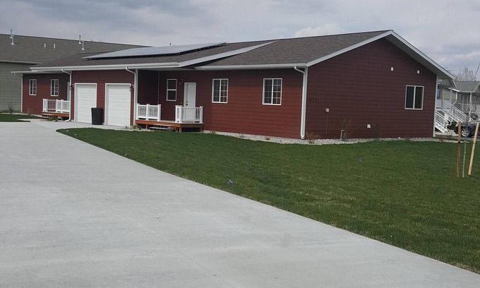 Bozeman Condo | 3 BEDROOM, 2.5 BATH, GARAGE, AC, W/D, WiFi