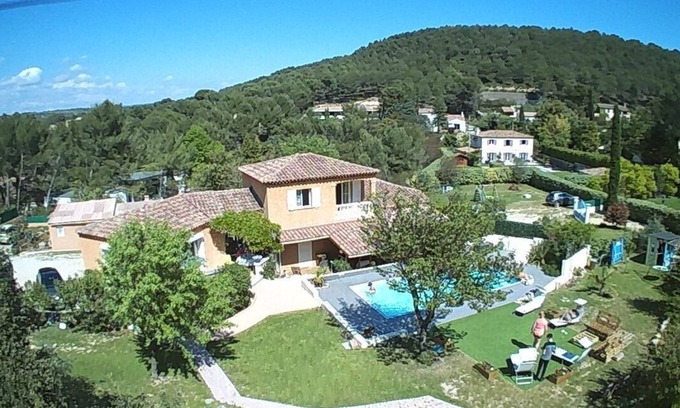 Ventabren House | 3-bedroom, 2-bath air-conditioned villa with pool on enclosed grounds.