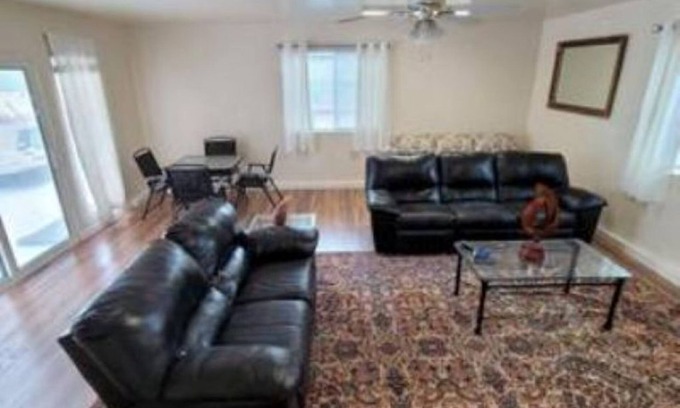 Santa Maria House | 3 bedroom/2 bath home in a residential area located in Orcutt
