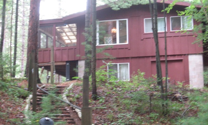 Tomahawk House | 3 bedroom, 2 bath on beautiful lake