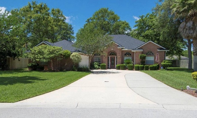 Yulee House | 3 bedroom, 2 baths, big yard, quite neighborhood
