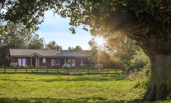 Constable Burton Ski Chalet | 3 bedroom accommodation in Constable Burton