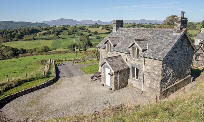 Betws-Y-Coed Cottage | 3 bedroom accommodation in Near Betws-y-Coed