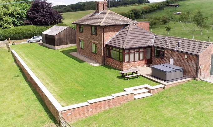 Stainton le Vale Cottage | 3 bedroom accommodation in Walesby, near Market Rasen
