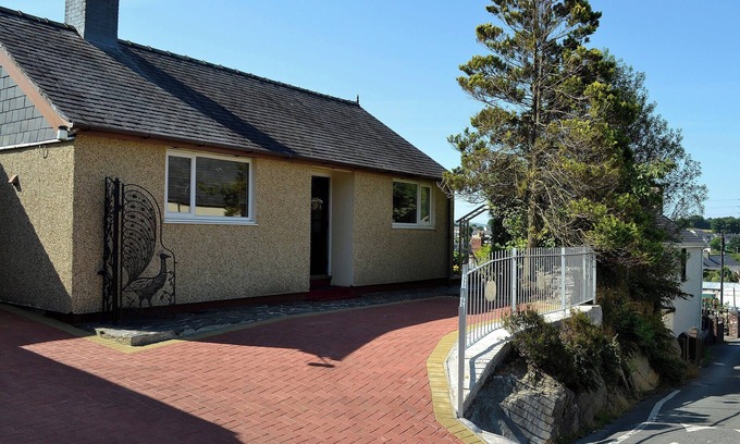 Penrhyndeudraeth Cottage | 3 bedroom accommodation in Penrhyndeudraeth